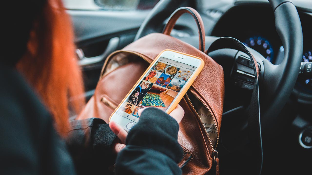Use Social Apps to Meet People